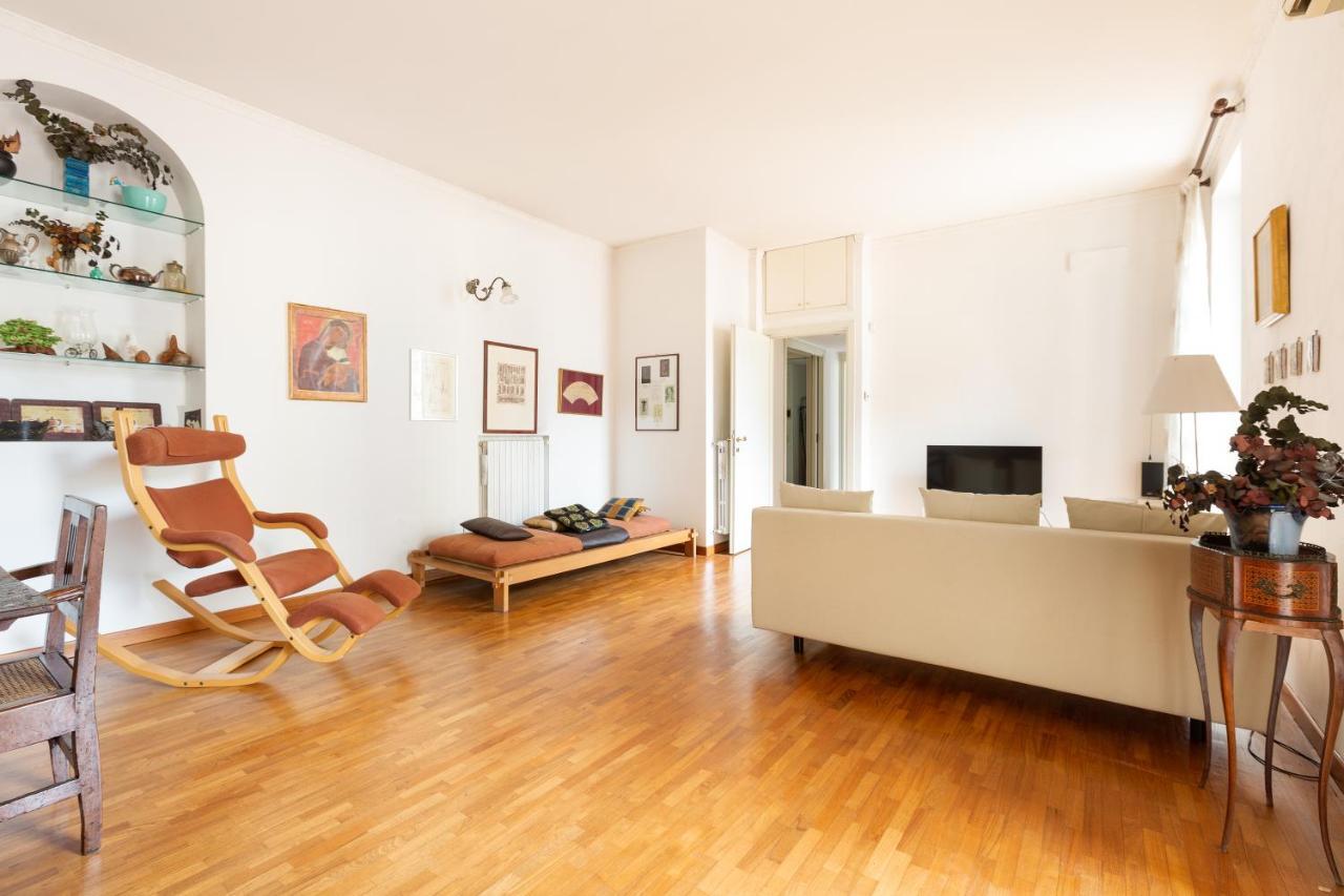Cozy Apt With Balcony - Porta Romana District Milánó Kültér fotó